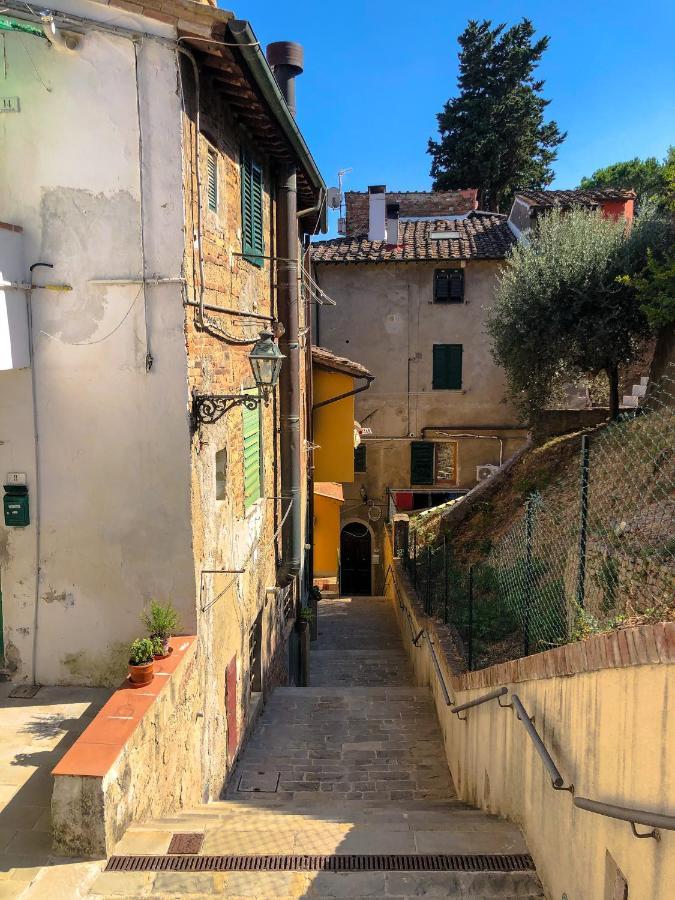Casa Vicolo Apartment Peccioli ภายนอก รูปภาพ